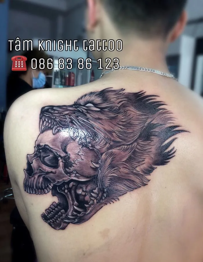 Hình xăm đầu lâu | Hình xăm ở vai, Hình xăm chó sói