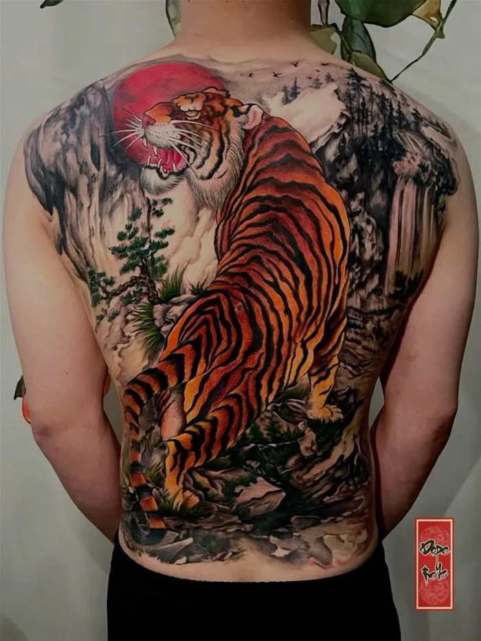 Hình xăm hổ full lưng