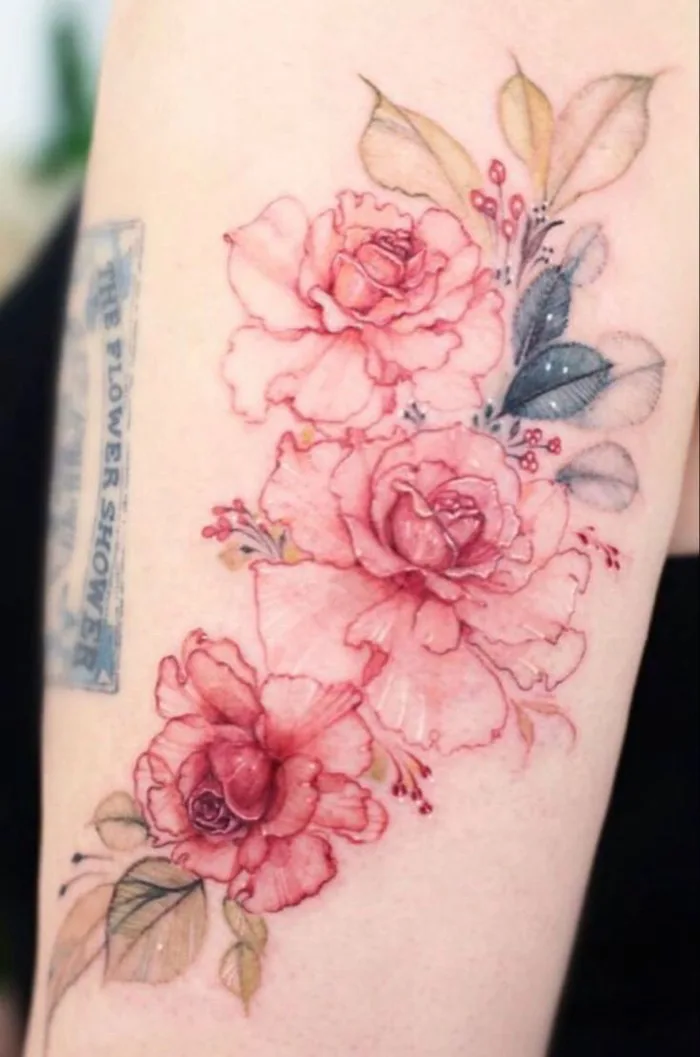 Hình xăm hoa mẫu đơn: Ý nghĩa và mẫu tattoo mini đẹp ở chân, tay, lưng,  trên vai - UYÊN LÊ TATTOO