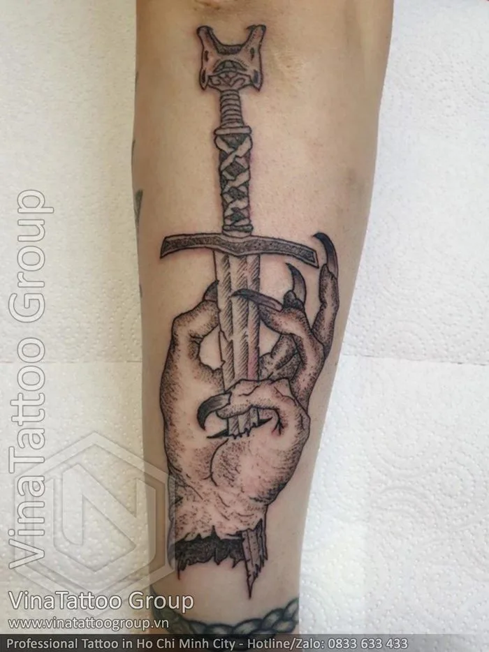 Hình xăm hợp mệnh Kim - VinaTattoo Group