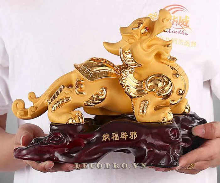 Kỳ lân phong thủy - Đồ trang trí phòng khách sang trọng, ý nghĩa
