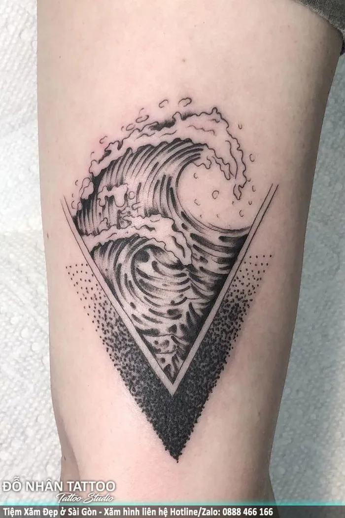 Hình xăm hợp mệnh Thủy (0118) tại ĐỖ NHÂN TATTOO | Water themed tattoos for  men,