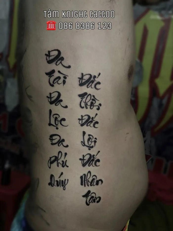 Hình xăm thư pháp, hình xăm chữ ý nghĩa, hình xăm ở sườn đẹp, hình xăm chữ, hình  xăm chất cho nam, hình xăm ở bụng đẹp