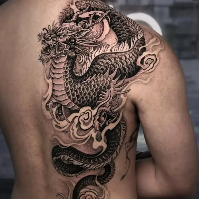 Top 7 Hình Xăm Nhật Nửa Lưng: Táo Bạo & Vượt Thời Gian