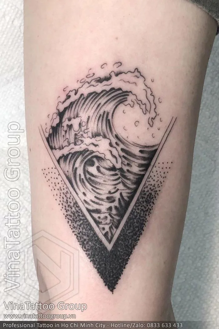 Hình xăm hợp mệnh Thủy - VinaTattoo Group