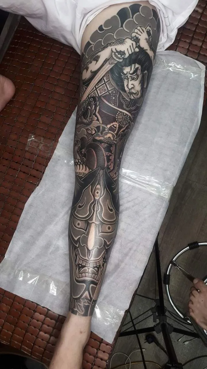 Full chân Nhật cổ