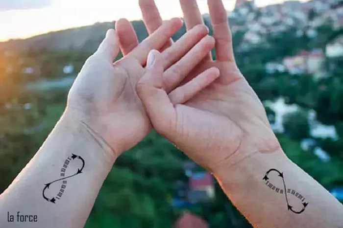 101+ Ý tưởng hình xăm đôi mini đẹp ý nghĩa cho cặp đôi, bạn thân
