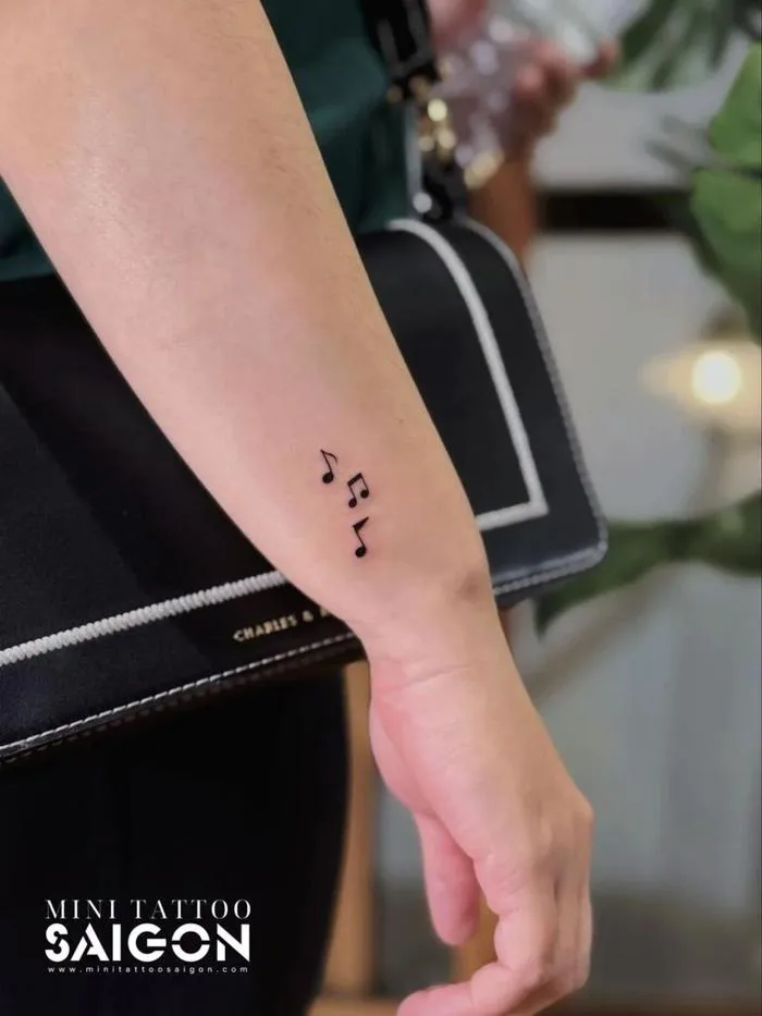 25+ ý tưởng hình xăm màu đen đơn giản nhưng cực chất – Mini Tattoo Saigon -  Xăm hình nghệ thuật uy tín tại Sài Gòn